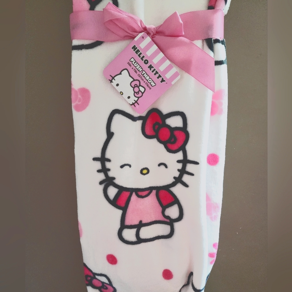 Hello Kitty Throw Blanket Pink White Flower NEW